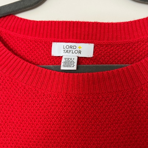 Red knit sweater - Picture 3 of 3